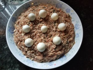 鹌鹑蛋蒸肉饼的做法步骤：8