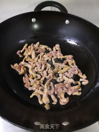 韭黄肉丝的做法步骤：5