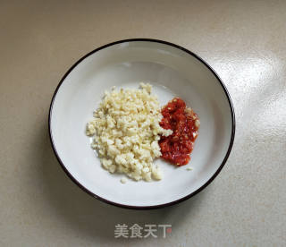 蒜蓉粉丝蒸娃娃菜的做法步骤：2