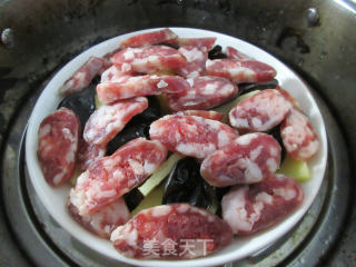 黑木耳香肠蒸土豆的做法步骤：8