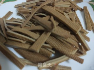 香葱拌豆皮的做法步骤：1