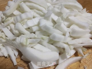 糖醋白菜的做法步骤：1