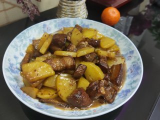 五花肉烩土豆的做法步骤：14