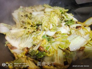 老干妈辣椒酱炒白菜的做法步骤：7
