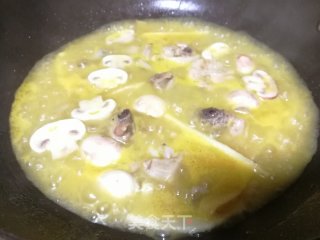 年夜饭新年菜（十三）～火锅底料只需3步秒变港味金汤炖鸡的做法步骤：6