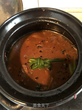 大块萝卜烧牛肉的做法步骤：3