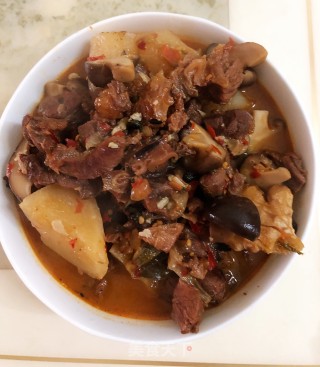大块萝卜烧牛肉的做法步骤：7