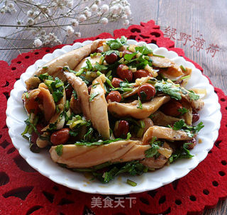 花生米拌鸡腿肉的做法步骤：9