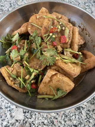 简易版油炸臭豆腐的做法步骤：18