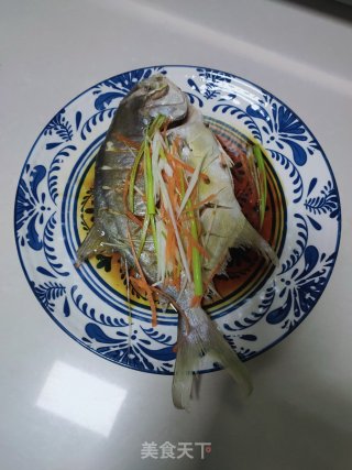 油淋金昌鱼的做法步骤：5