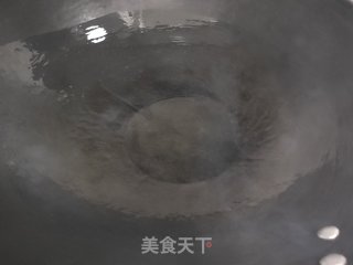 胡萝卜青椒炒虾球的做法步骤：8