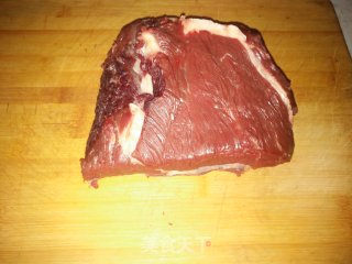 牛肉葱馅煎饺的做法步骤：1