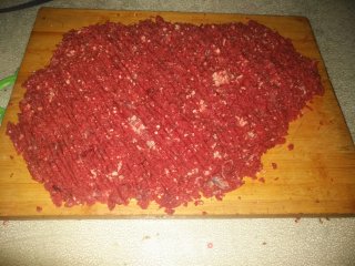 牛肉葱馅煎饺的做法步骤：2