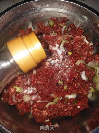 牛肉葱馅煎饺的做法步骤：6