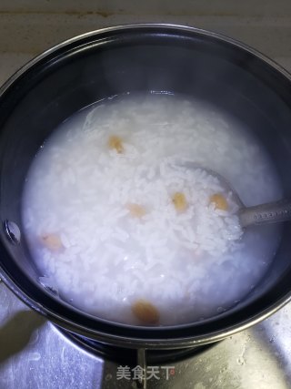 葡萄干糯米粥的做法步骤：5