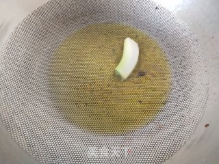 葱油饼的做法步骤：2