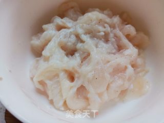 酸菜鱼片的做法步骤：1