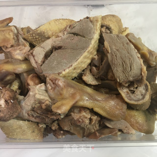 红烧老鸭的做法步骤：1