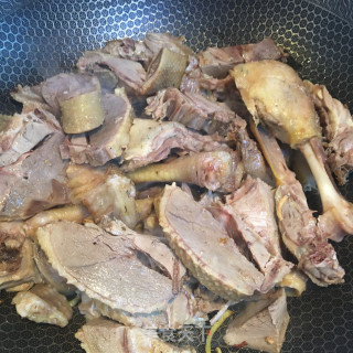 红烧老鸭的做法步骤：4