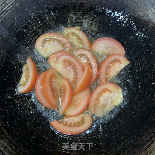 番茄鱼头汤的做法步骤：4