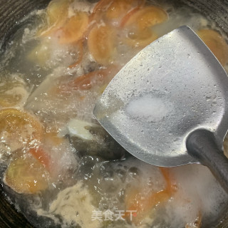 番茄鱼头汤的做法步骤：8