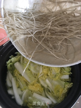 白菜心肉丸汤的做法步骤：5