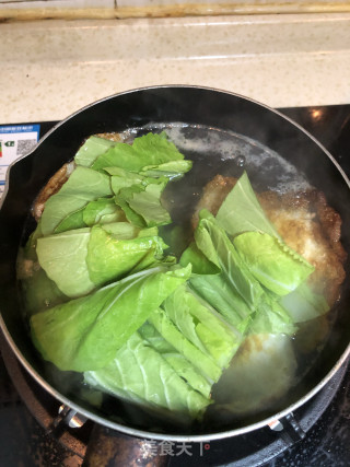 白菜煎蛋拌面的做法步骤：3