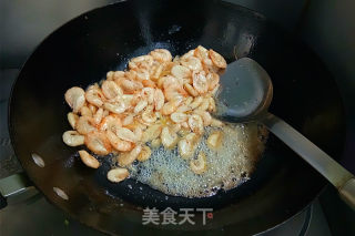 韭菜炒小河虾的做法步骤：7