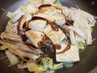 白菜粉丝炖豆腐的做法步骤：11