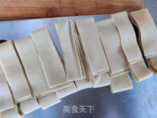 麻辣毛肚豆皮串的做法步骤：2