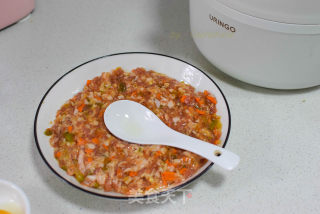 酸黄瓜蒸肉饼的做法步骤：4