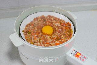 酸黄瓜蒸肉饼的做法步骤：5