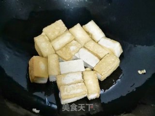 蚝油芡汁臭豆腐的做法步骤：5