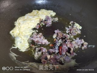 香菇肉末炒韭黄的做法步骤：4