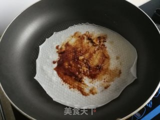 油条鸡蛋卷饼的做法步骤：4