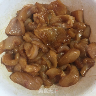鸡胸肉炒凉薯的做法步骤：2