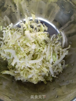 “白菜”白菜拌鹅腿的做法步骤：1