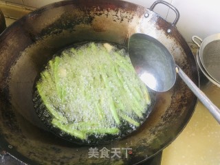干煸四季豆的做法步骤：4