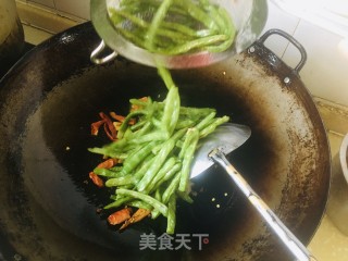 干煸四季豆的做法步骤：7