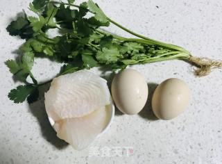 沙巴鱼煎蛋的做法步骤：1