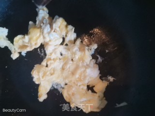 西葫芦炒鸡蛋的做法步骤：3