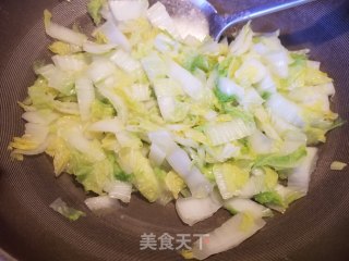 大白菜腊肠炒银针粉的做法步骤：4