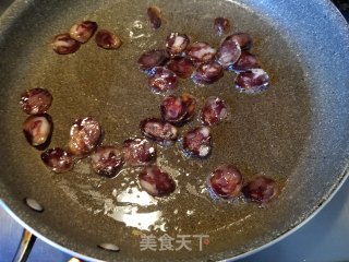 大白菜腊肠炒银针粉的做法步骤：8