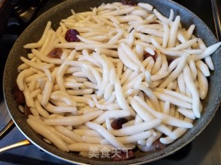 大白菜腊肠炒银针粉的做法步骤：9
