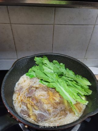 牛肉榨菜汤米粉的做法步骤：6