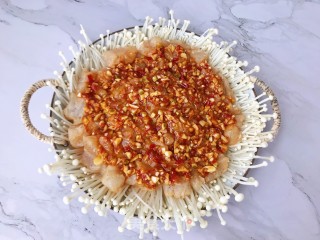 蒜蓉辣酱蒸龙利鱼的做法步骤：12
