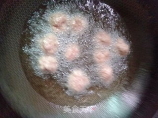 双色肉丸汤的做法步骤：6