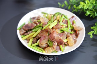 蒜薹炒香肠的做法步骤：8