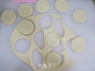 奶香寿桃包（红豆沙夹心）年夜饭甜点主食❗️的做法步骤：5