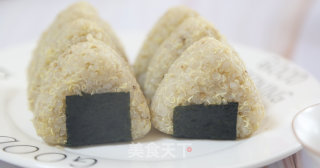 藜麦饭团的做法步骤：5
